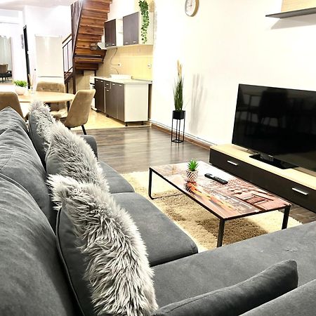 Ndl City Center Daire Kaloşvar Dış mekan fotoğraf