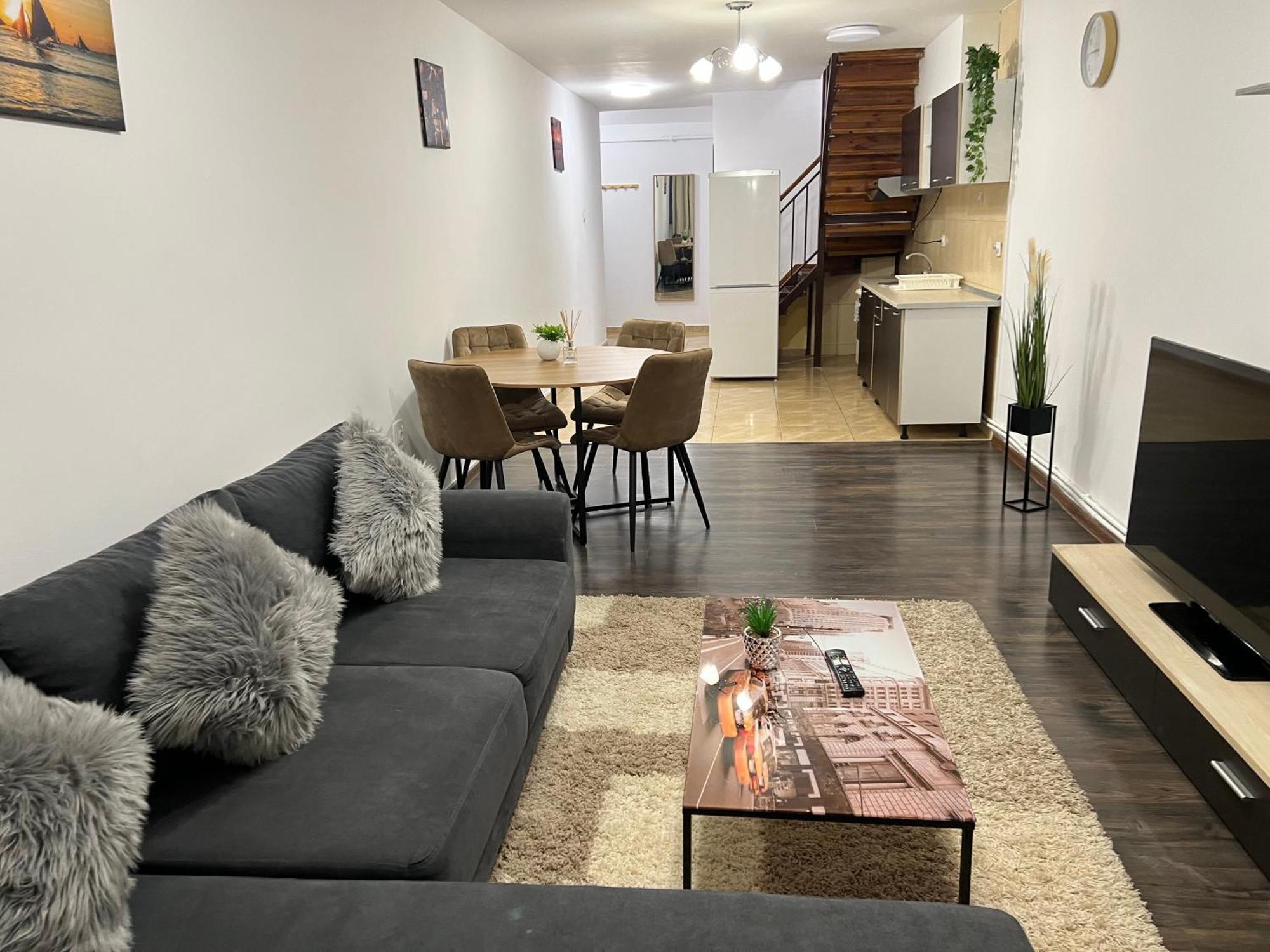 Ndl City Center Daire Kaloşvar Dış mekan fotoğraf