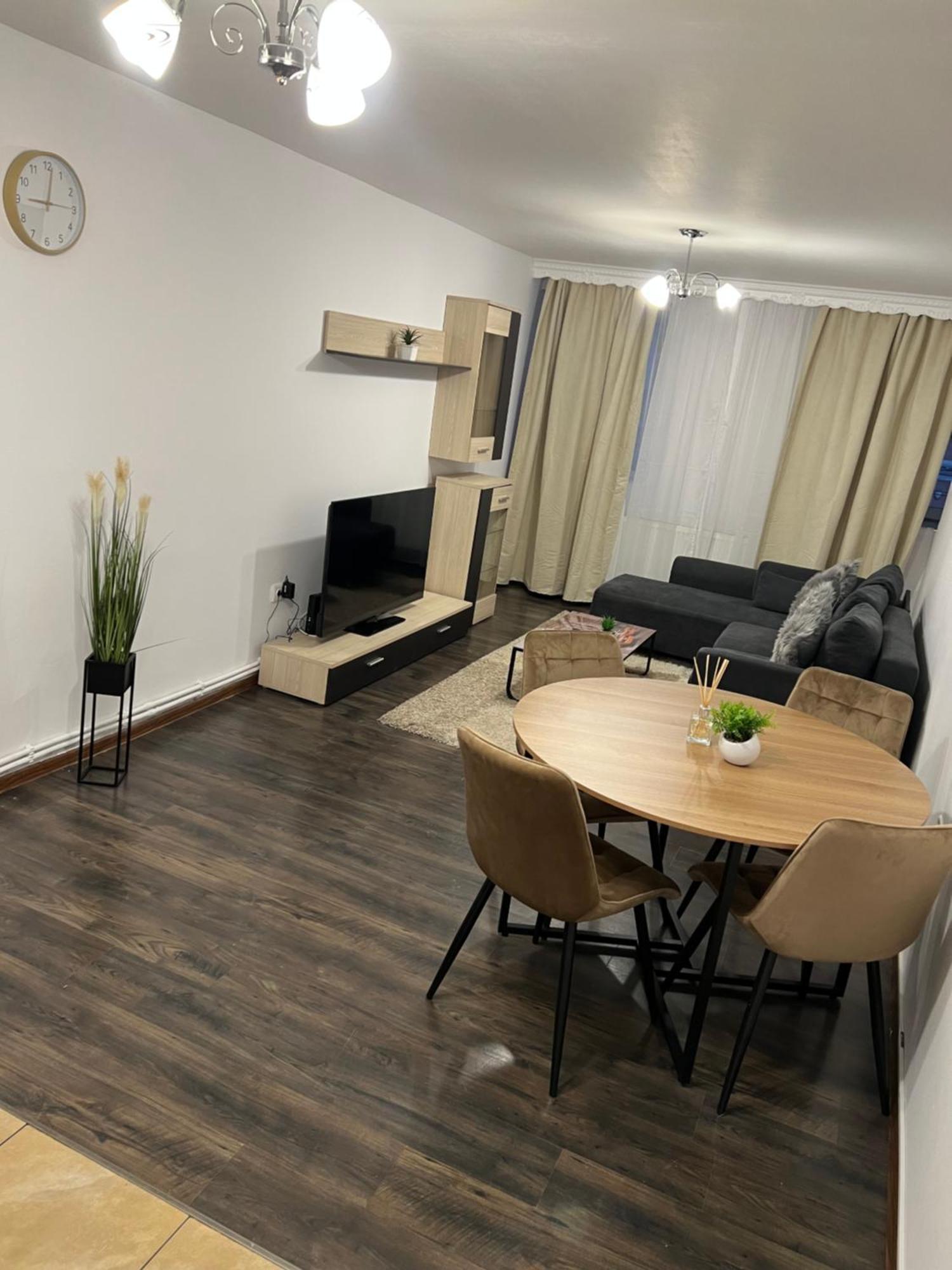 Ndl City Center Daire Kaloşvar Dış mekan fotoğraf